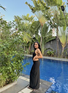 Bella Here - escort in Bali Photo 3 of 6