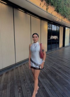 Bella Here - escort in Bali Photo 2 of 6
