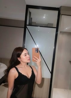 Bella Indah - puta in Jakarta Photo 5 of 9