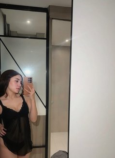 Bella Indah - puta in Jakarta Photo 8 of 9