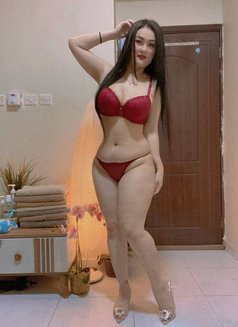Bella - escort in Dammam Photo 1 of 5