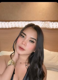 Bella - escort in Bali Photo 2 of 8