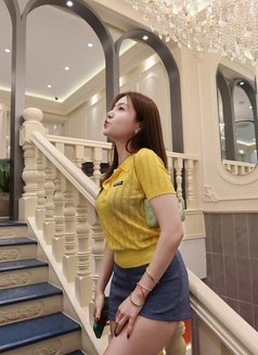 Bella - escort in Surabaya Photo 4 of 5