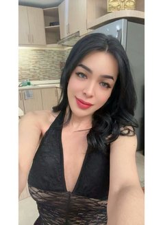 Bella - Acompañantes transexual in Bali Photo 2 of 10