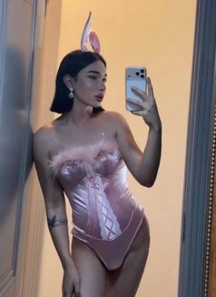 Bella 🇰🇿 - Transsexual escort in Baku Photo 1 of 12