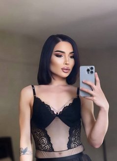 Bella 🇰🇿 - Transsexual escort in Baku Photo 7 of 8