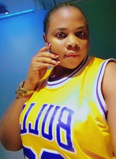 Bella - escort in Guangzhou Photo 4 of 4