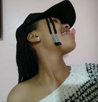 Bella - puta in Nairobi