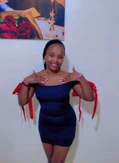 Bella - masseuse in Nairobi Photo 3 of 3
