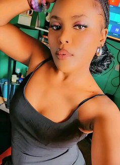 Bella - escort in Nairobi Photo 1 of 9