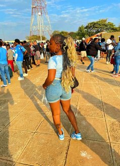 Bella - escort in Nairobi Photo 4 of 9