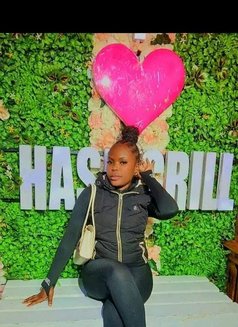 Bella - escort in Nairobi Photo 6 of 9