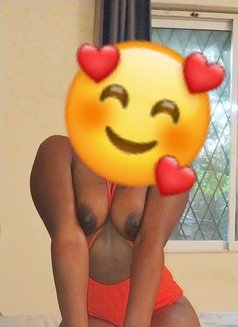 Bella - escort in Nairobi Photo 2 of 2