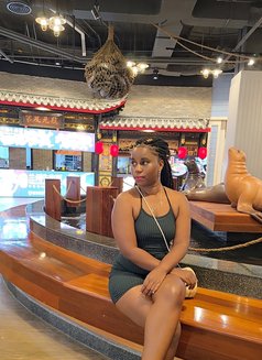 Bella - puta in Pattaya Photo 5 of 9