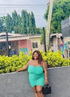 Bella Kim - puta in Accra Photo 1 of 1