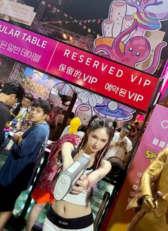 Bella - escort in Seoul Photo 10 of 16