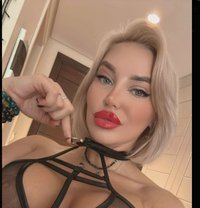 Bella - escort in Beirut Photo 3 of 6