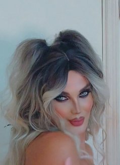 Bella - Transsexual escort in Beirut Photo 22 of 24