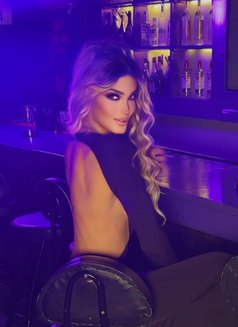 Bella - Transsexual escort in Beirut Photo 6 of 6