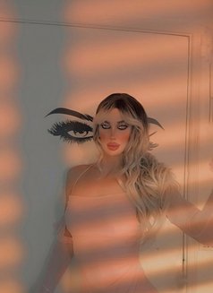 Bella - Acompañantes transexual in Beirut Photo 1 of 3