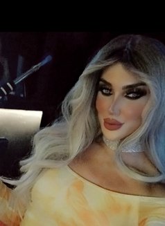 Bella - Transsexual escort in Beirut Photo 5 of 5