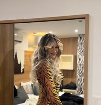 Bella - Transsexual escort in Beirut Photo 5 of 5