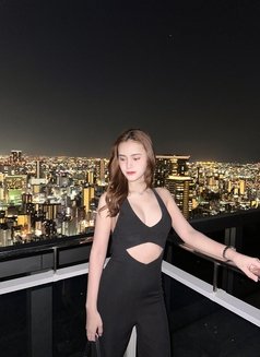 Bella - escort in Seoul Photo 6 of 11