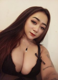 Bella Massage - puta in Jakarta Photo 5 of 17