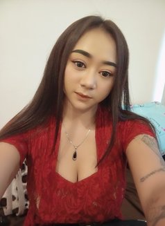 BelLa Massage - puta in Jakarta Photo 8 of 12