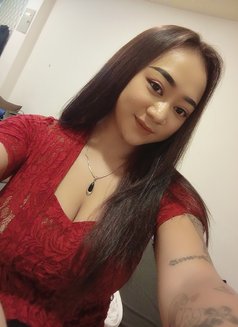 BelLa Massage - puta in Jakarta Photo 12 of 12