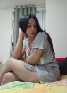 Bella Massage - puta in Jakarta Photo 2 of 3