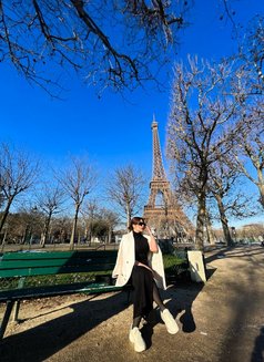 BELLA NEW COMER NATURAL BIG TITS - escort in Singapore Photo 7 of 19