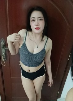 B2b Sex Nuru Massage incall outcal - puta in Muscat Photo 9 of 15