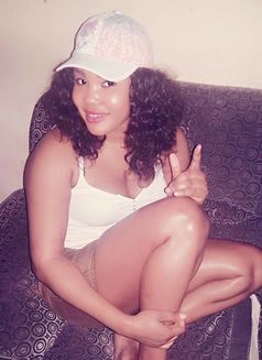 Bella - escort in Dubai Photo 2 of 4