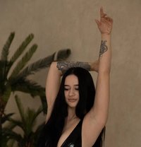 Bella - puta in Dubai