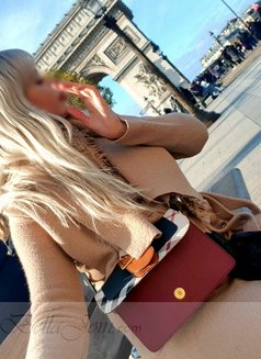 Bella - escort in Moscow Photo 23 of 27