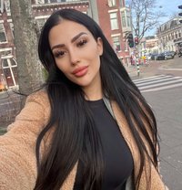 Bella - Transsexual escort in Paris