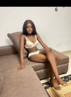 Bella - escort in Abidjan Photo 3 of 5