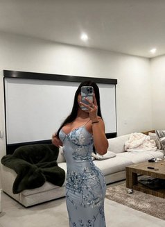 Bella - escort in Baghdad Photo 1 of 1
