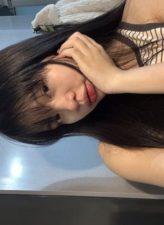 Bella - puta in Doha Photo 4 of 4