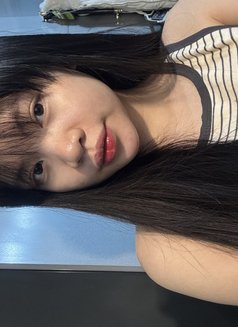 Bella - escort in Doha Photo 3 of 4