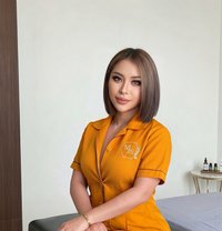 Bella Sohot Comeplete with massage table - escort in Riyadh Photo 3 of 7