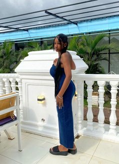 Bella - escort in Abu Dhabi Photo 1 of 7