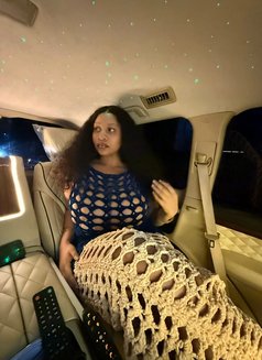 Bella - escort in Guangzhou Photo 2 of 5