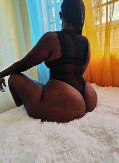 Bella - escort in New Delhi Photo 4 of 5