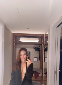 Bella🩷 - escort in Hong Kong Photo 3 of 4