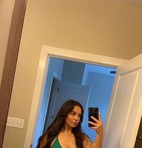 Bella - masseuse in Kuwait