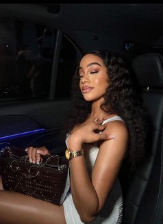 Bella - escort in Dubai Photo 5 of 5