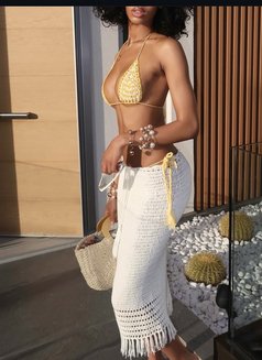 Bella - escort in Dubai Photo 4 of 8