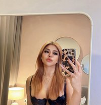 Bella - puta in Bangkok